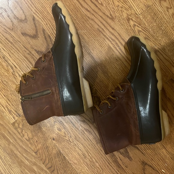 Sperry “saltwater waterproof duck booties” - Picture 3 of 7